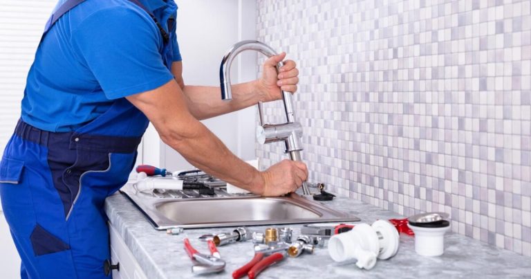 سباك في مكة